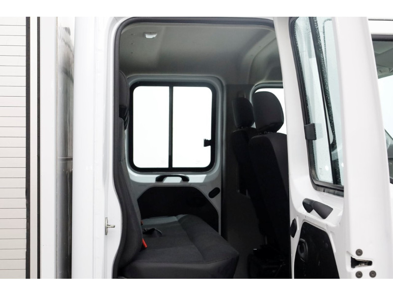 48656123-renault-master-6