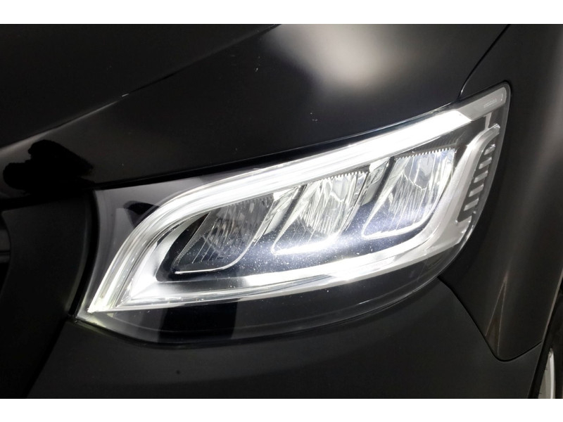 48742084-mercedes-benz-sprinter-11