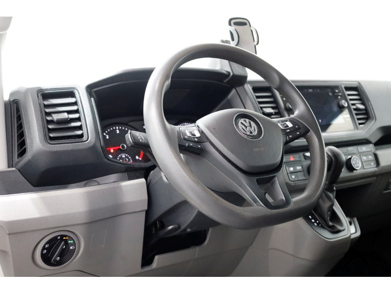 48863129-volkswagen-crafter-13