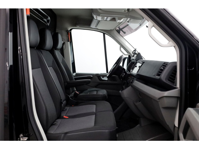 48863129-volkswagen-crafter-3