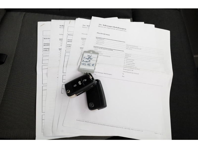 48863129-volkswagen-crafter-6