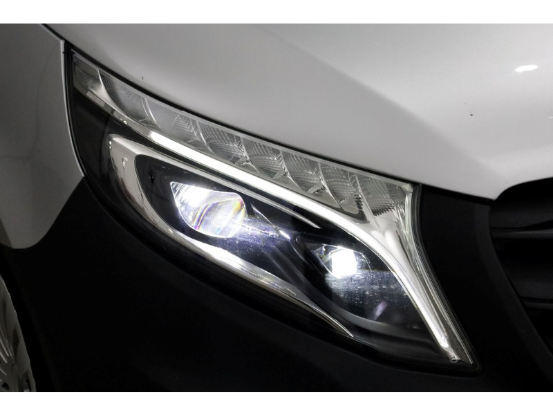 48863297-mercedes-benz-vito-16