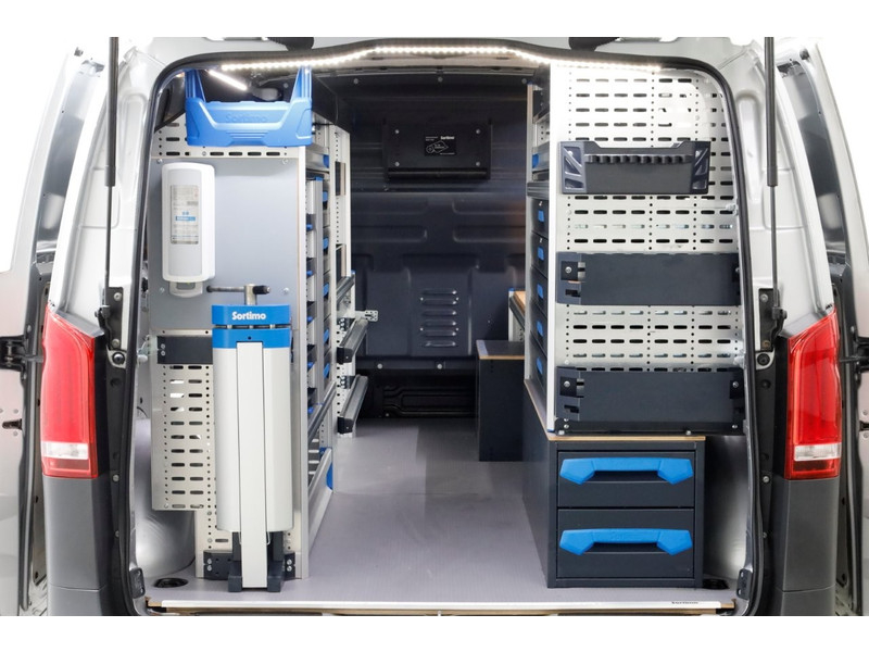 48863297-mercedes-benz-vito-3