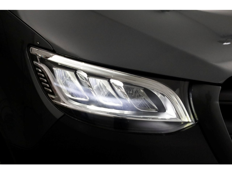 48964004-mercedes-benz-sprinter-13