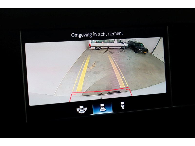 48966378-mercedes-benz-sprinter-17