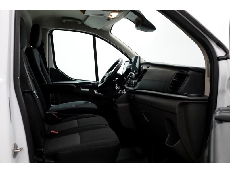 49007248-ford-transit-custom-3