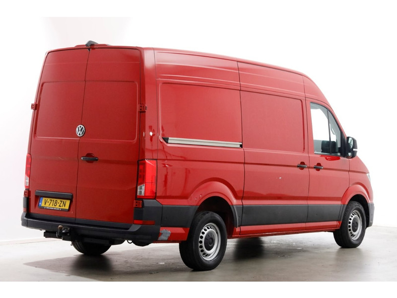 49019185-volkswagen-crafter-2