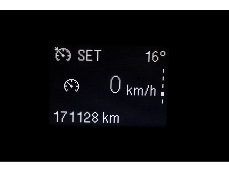 49046971-ford-transit-custom-17