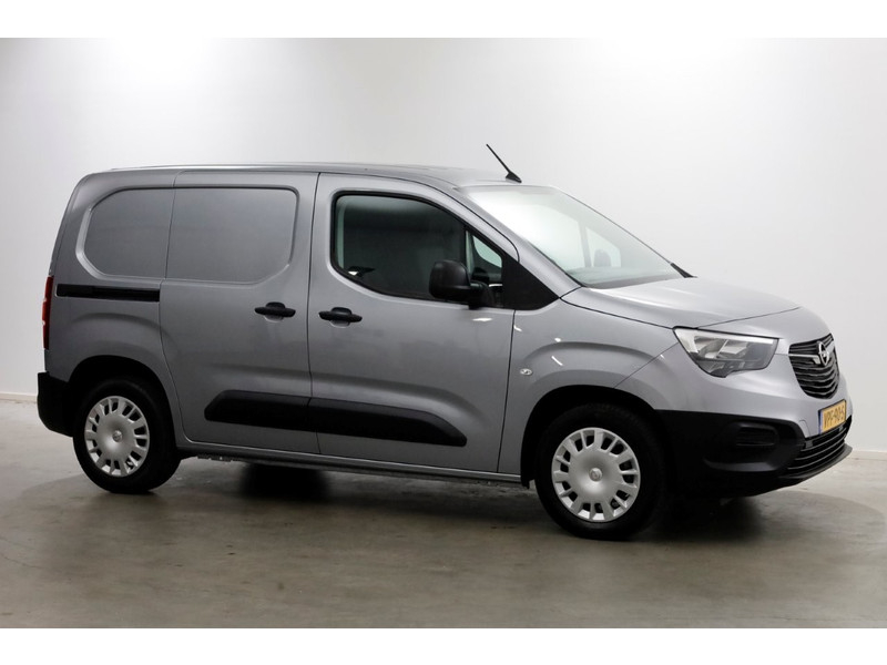 49047867-opel-combo-10
