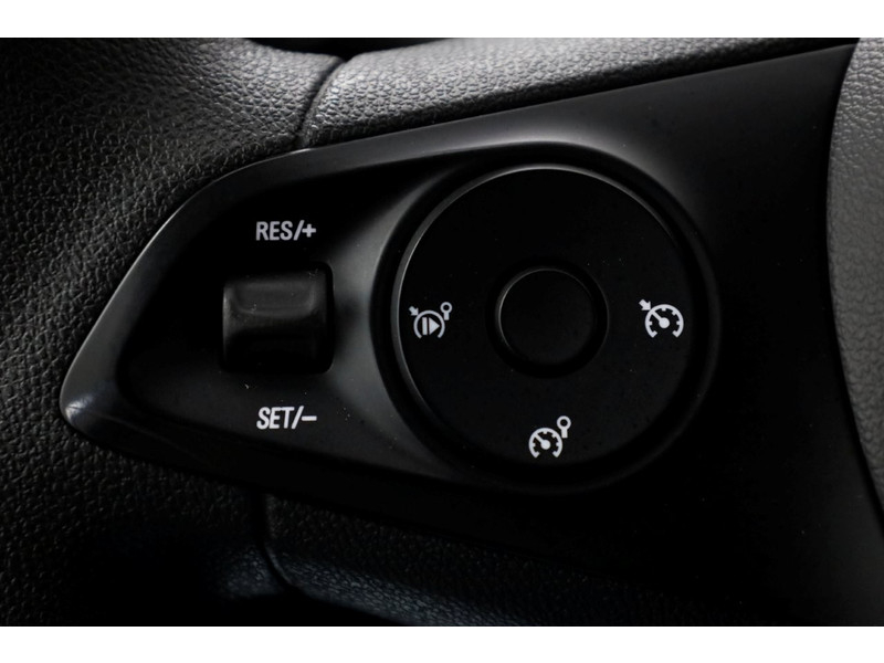 49047867-opel-combo-15