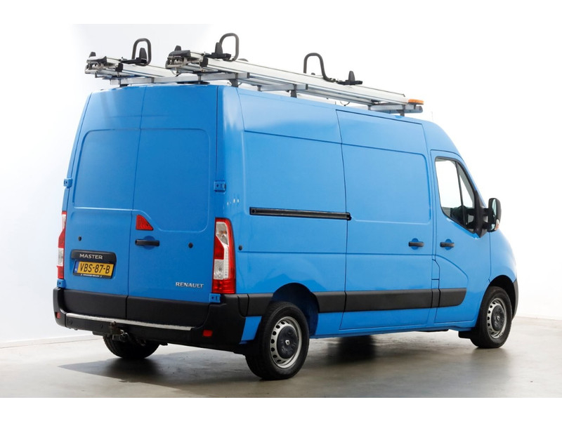 49082458-renault-master-2