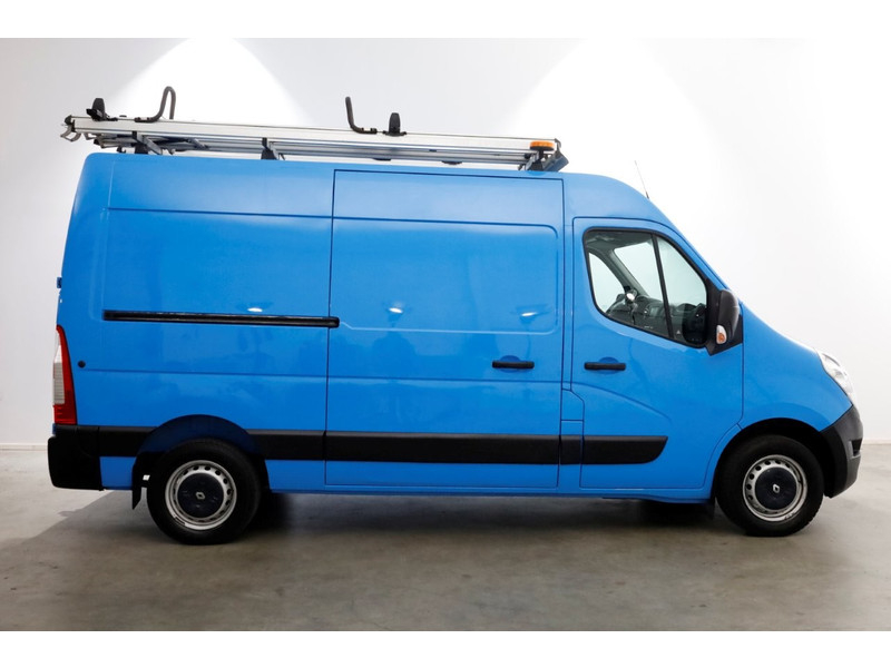 49082458-renault-master-6