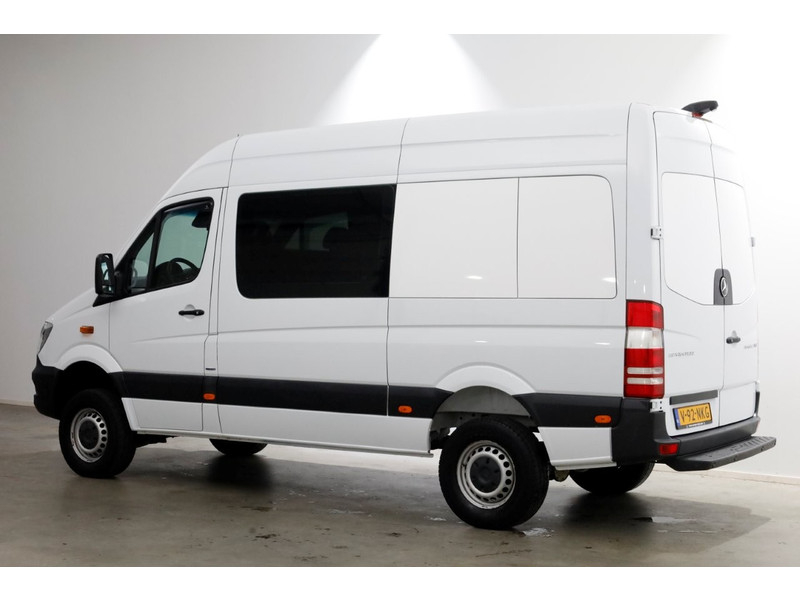 49090950-mercedes-benz-sprinter-9