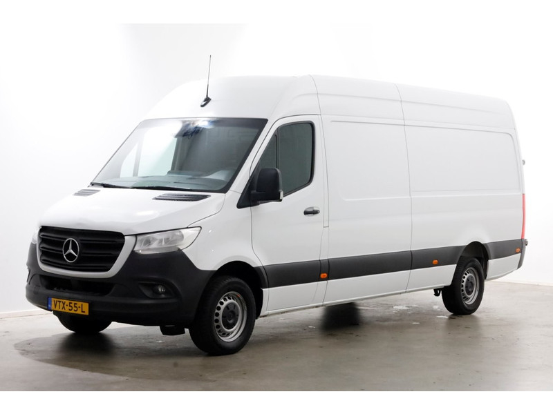 49092065-mercedes-benz-sprinter-8