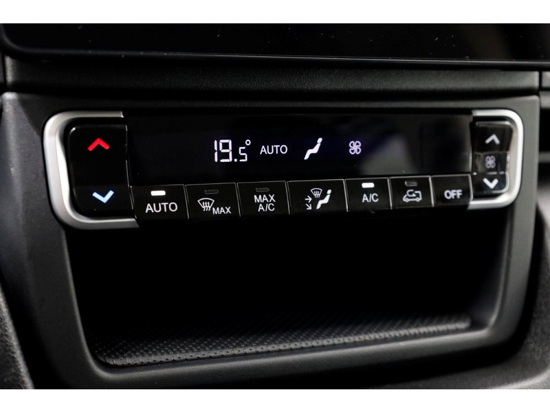 49142987-peugeot-boxer-19