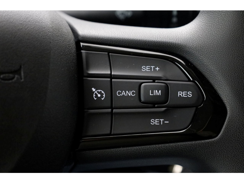 49142987-peugeot-boxer-20