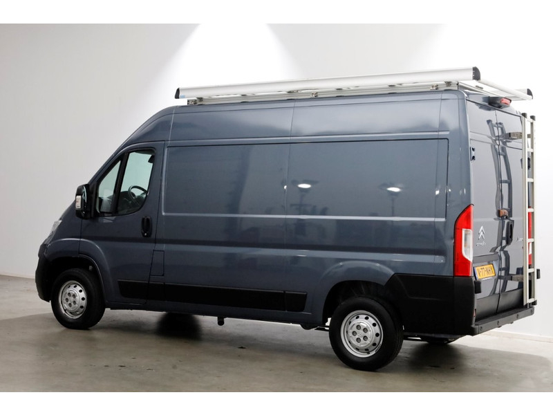 49143383-citroen-jumper-9