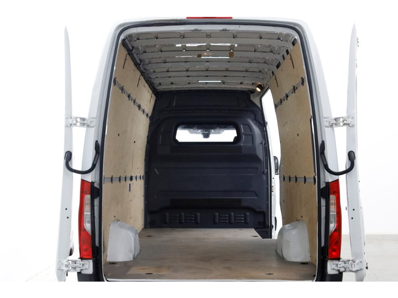 49144472-mercedes-benz-sprinter-5