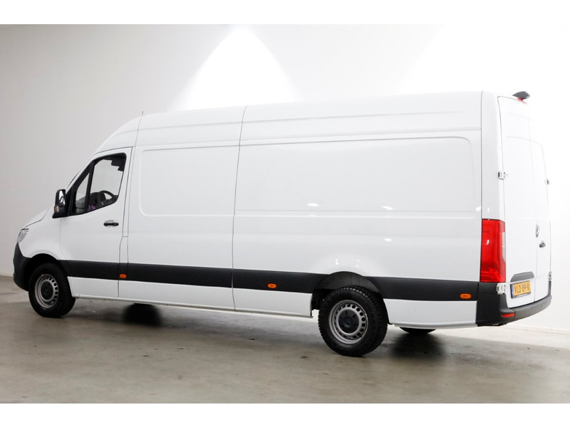 49144472-mercedes-benz-sprinter-9