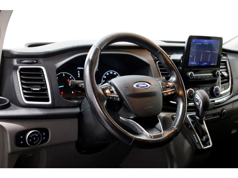 49144618-ford-transit-custom-12