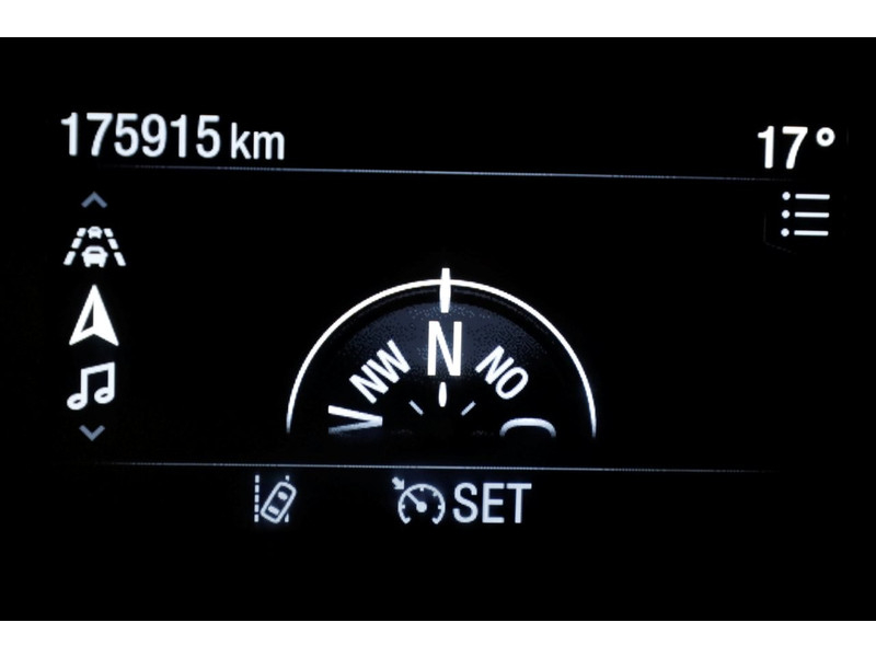 49144618-ford-transit-custom-16