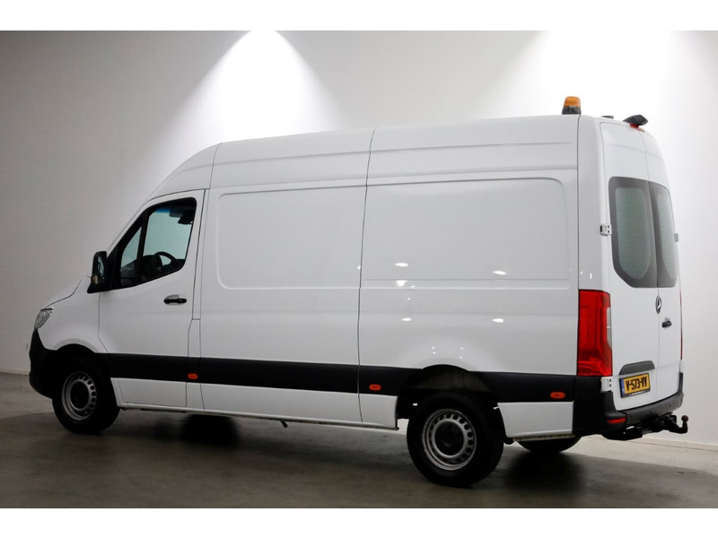 49178902-mercedes-benz-sprinter-13