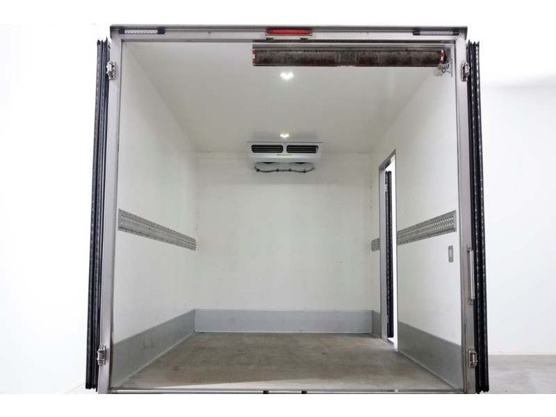 49180411-mercedes-benz-sprinter-5