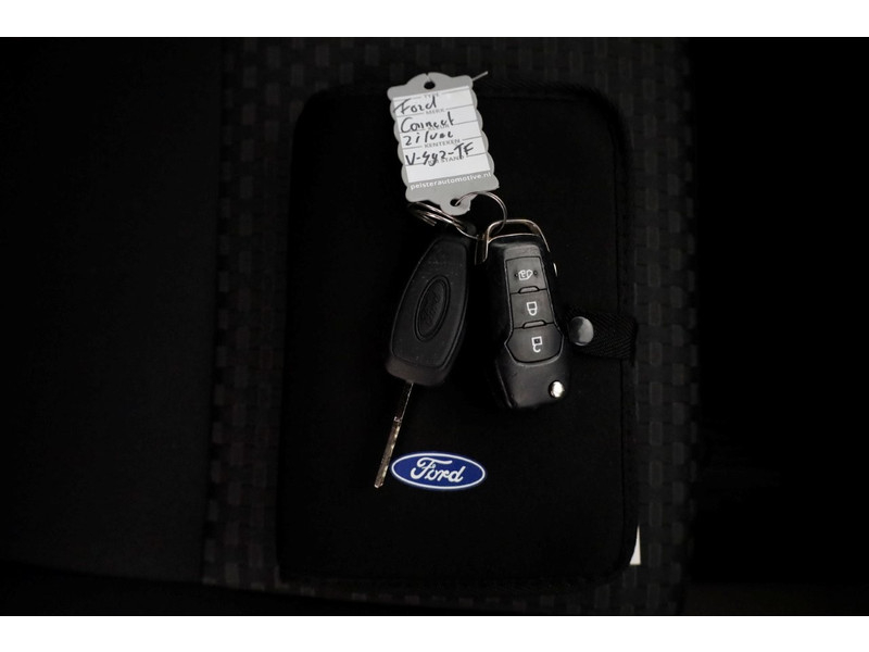 49218339-ford-transit-connect-6