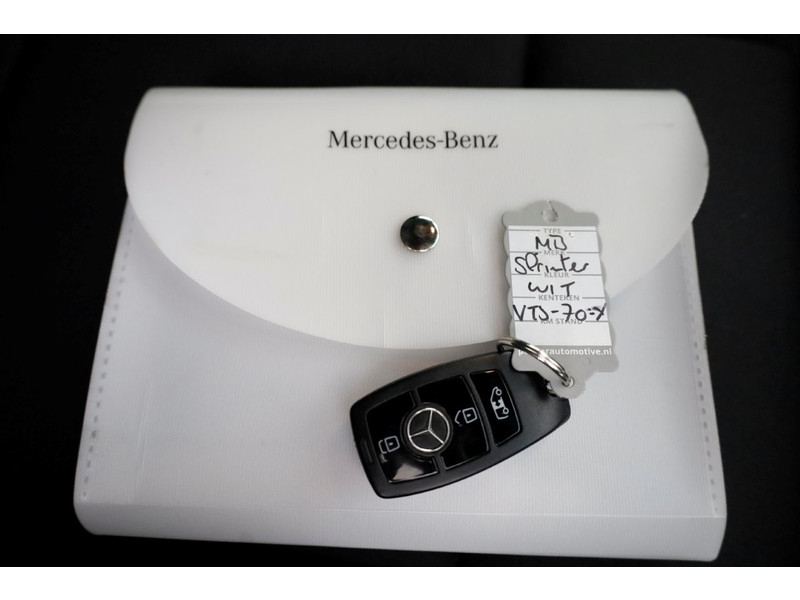 49250078-mercedes-benz-sprinter-6