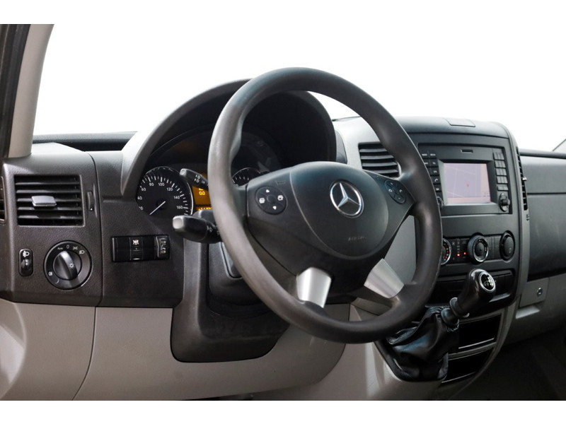 49264780-mercedes-benz-sprinter-19
