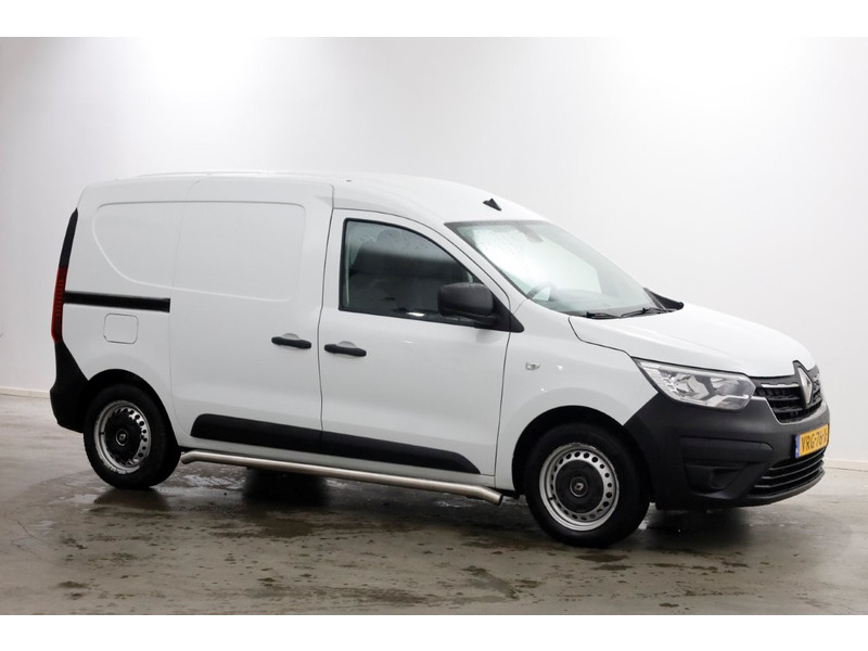 49279251-renault-express-9