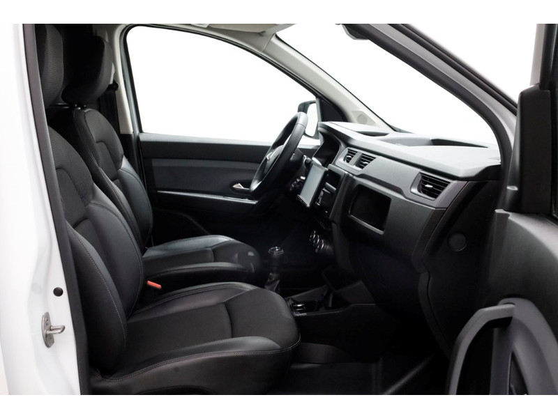 49322592-renault-express-3