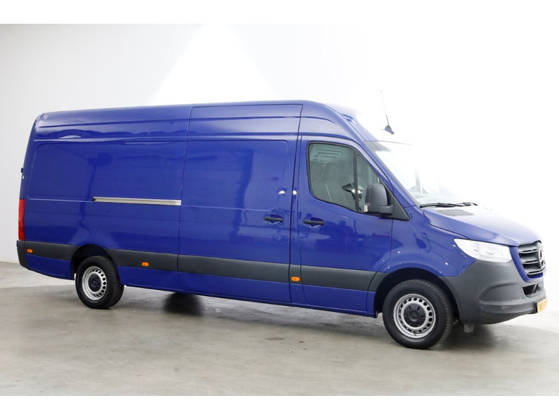 49323207-mercedes-benz-sprinter-10