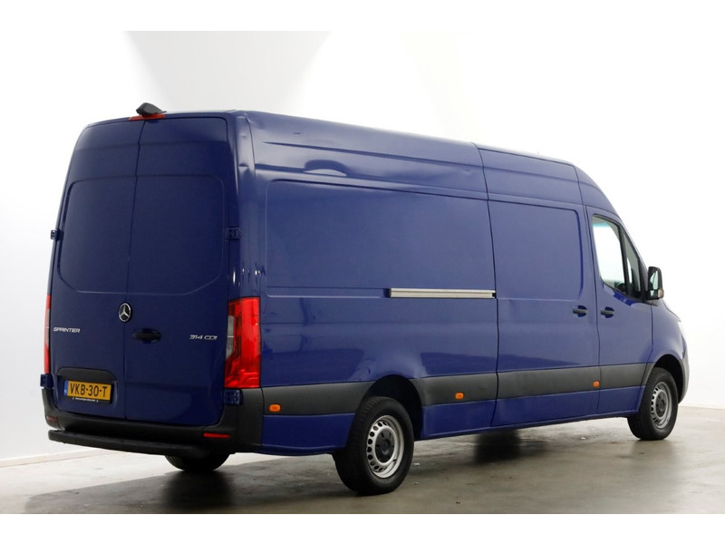 49323207-mercedes-benz-sprinter-2