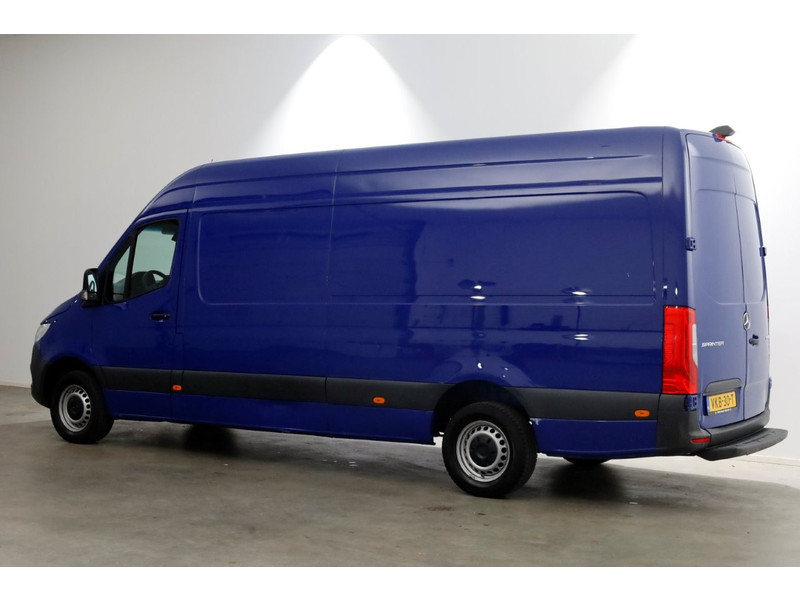 49323207-mercedes-benz-sprinter-9