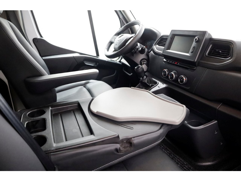 49323409-renault-master-9