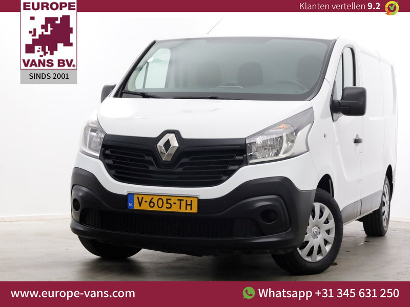 49332984-renault-trafic-1