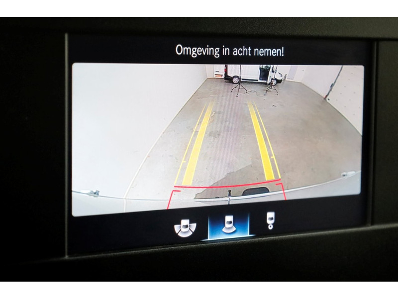 49344225-mercedes-benz-sprinter-16