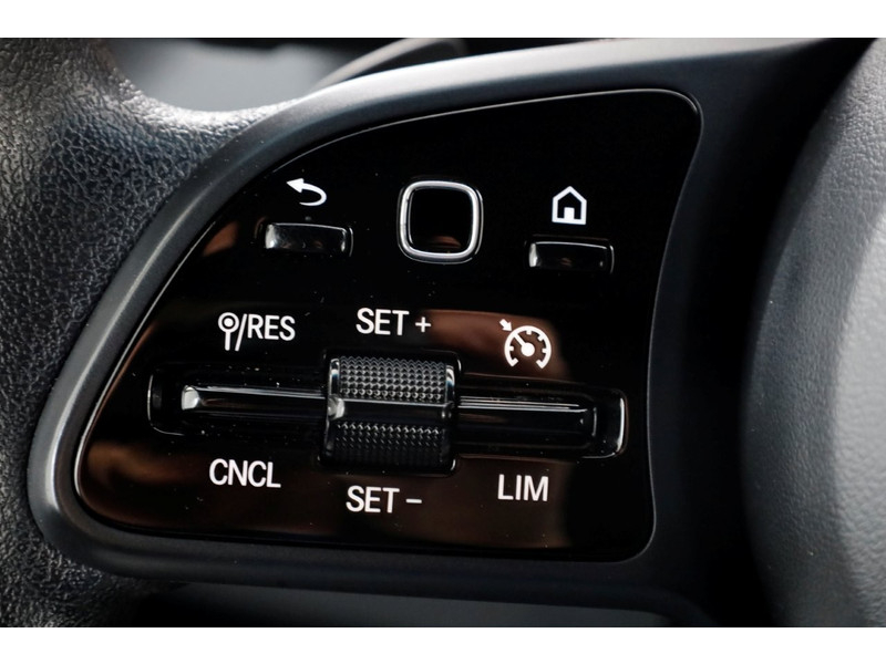 49344225-mercedes-benz-sprinter-21