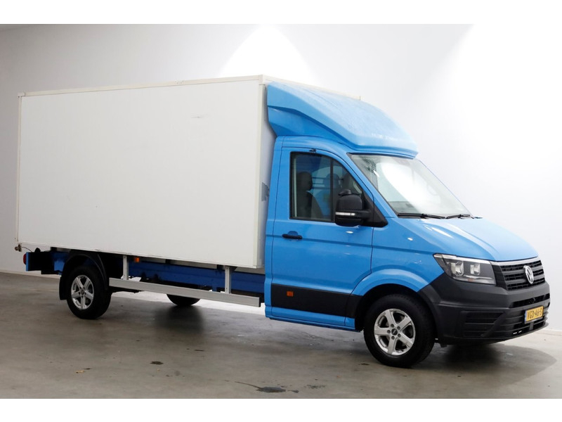 49345613-volkswagen-crafter-10