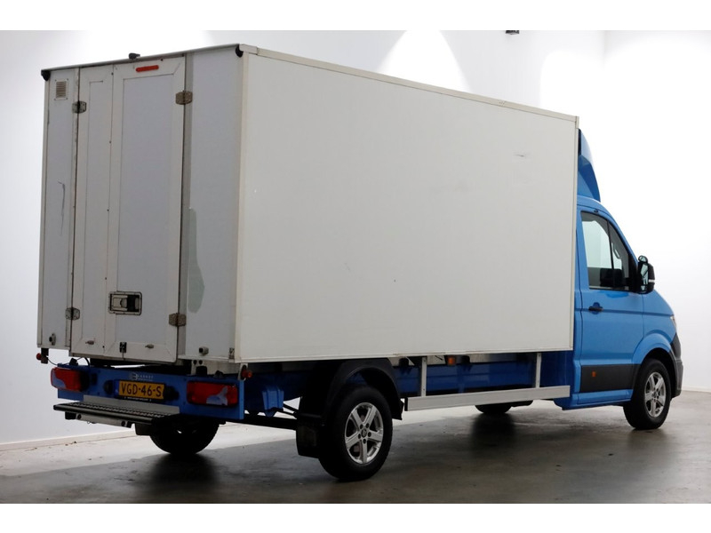49345613-volkswagen-crafter-2