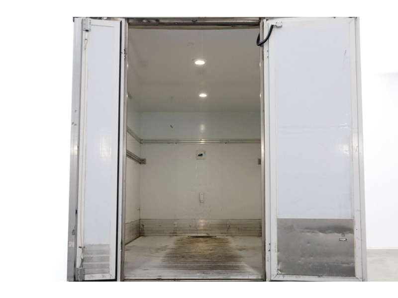 49345613-volkswagen-crafter-5