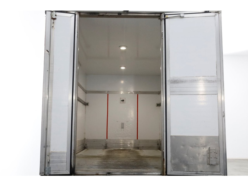 49375018-volkswagen-crafter-5