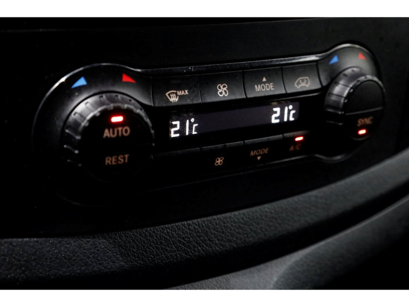 49375150-mercedes-benz-vito-15