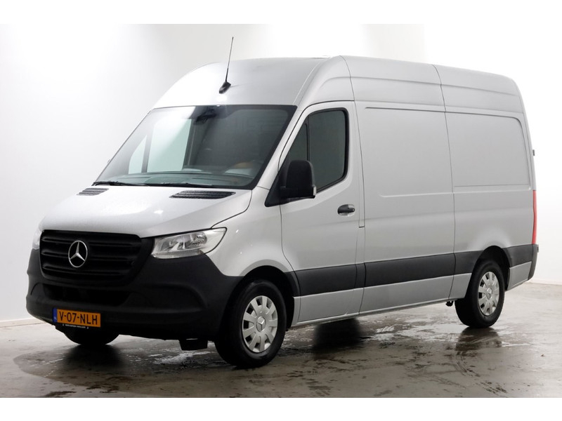 49375281-mercedes-benz-sprinter-8