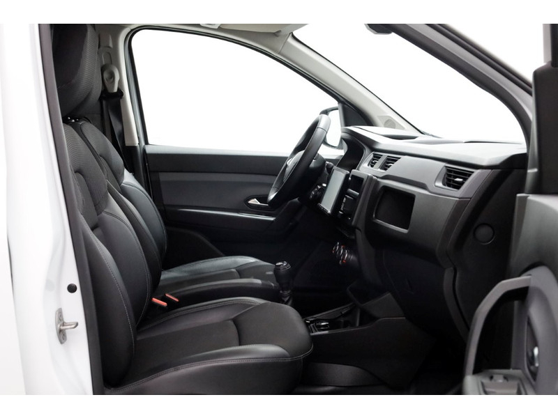 49408161-renault-express-3