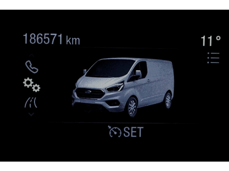 49419783-ford-transit-custom-15