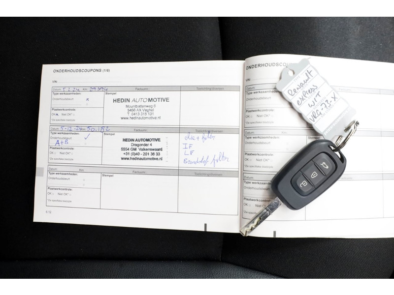 49426414-renault-express-6