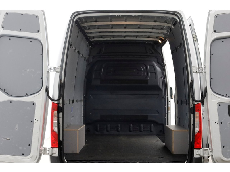 49431154-mercedes-benz-sprinter-5