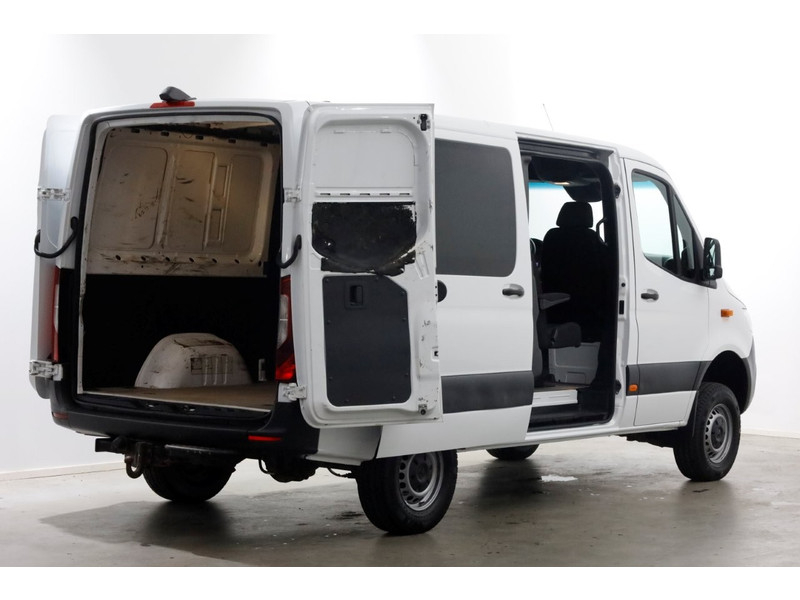 49431900-mercedes-benz-sprinter-13